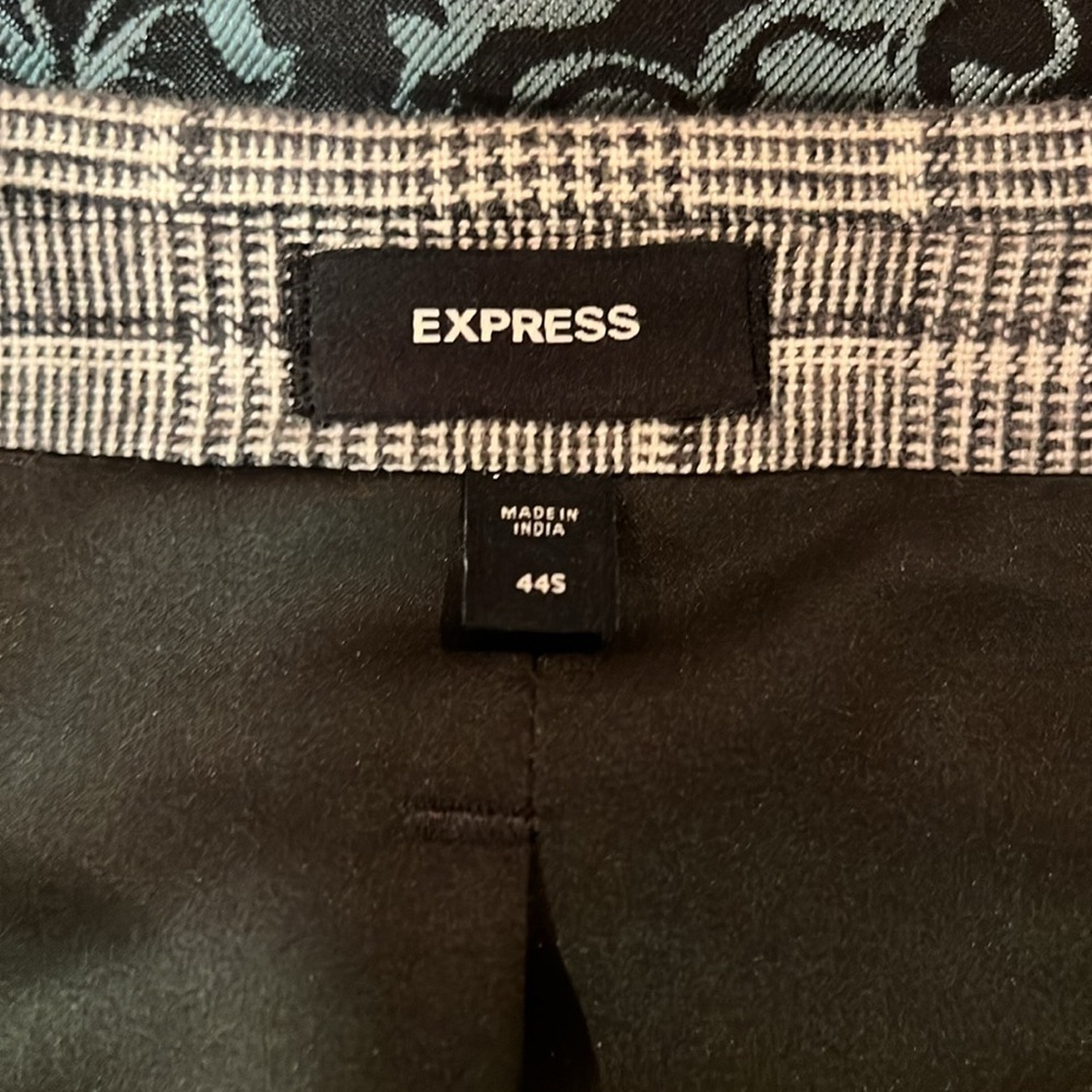 Express Men's Checkered Siur in Black and White, size 44 Small, pants 34x30 - Picture 5 of 12